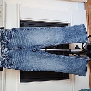 OLD NAVY FLARE HIGHER HIGH RISE WOMENS SIZE 8 JEANS‎